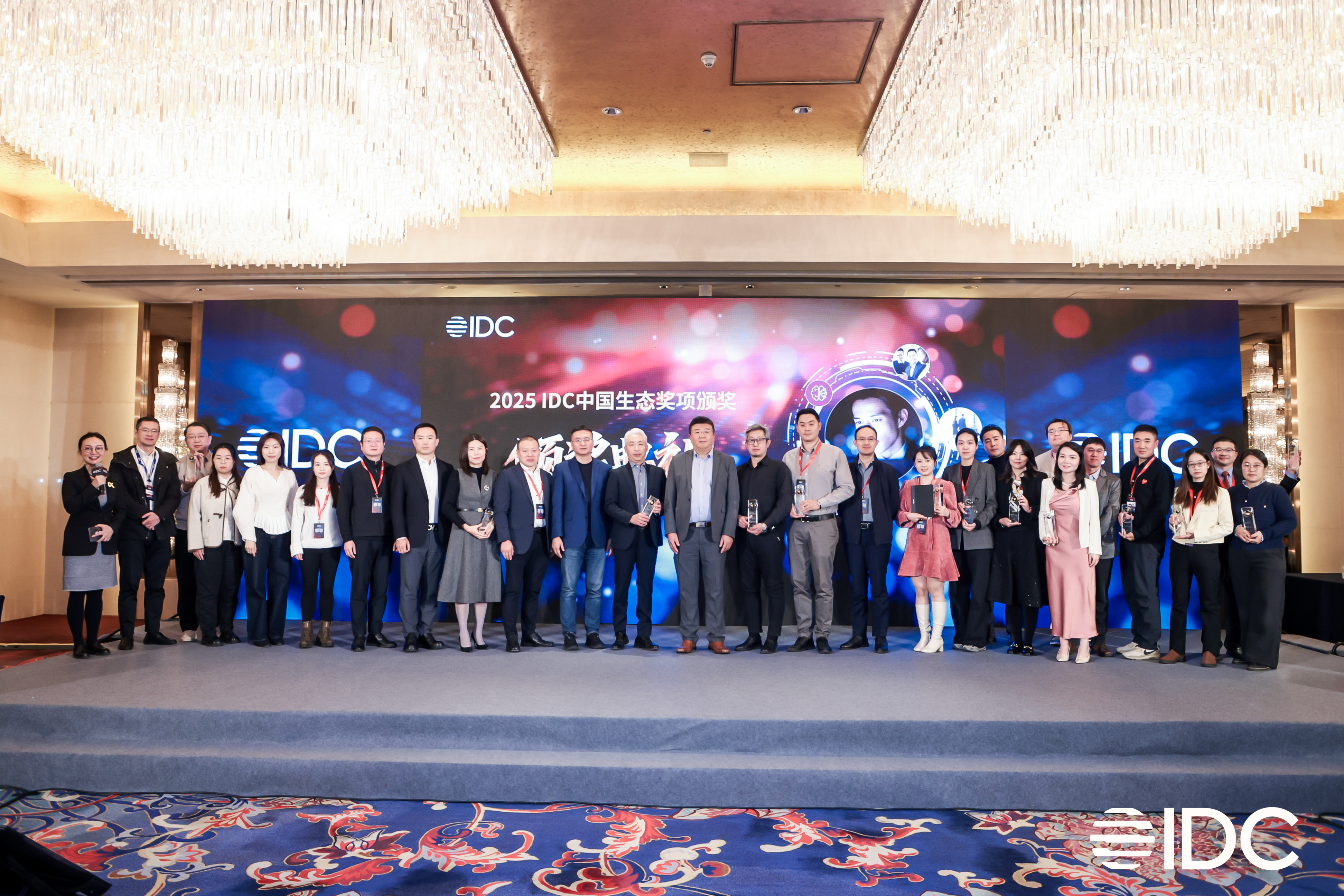 12 绿色算力图3.jpg 12 绿色算力图3.jpg